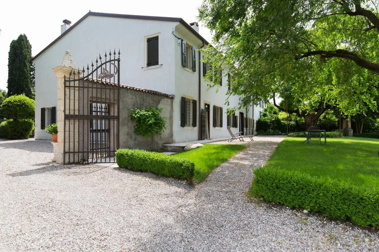 Villa Saccomani Sommacampagna 0*,  Italy